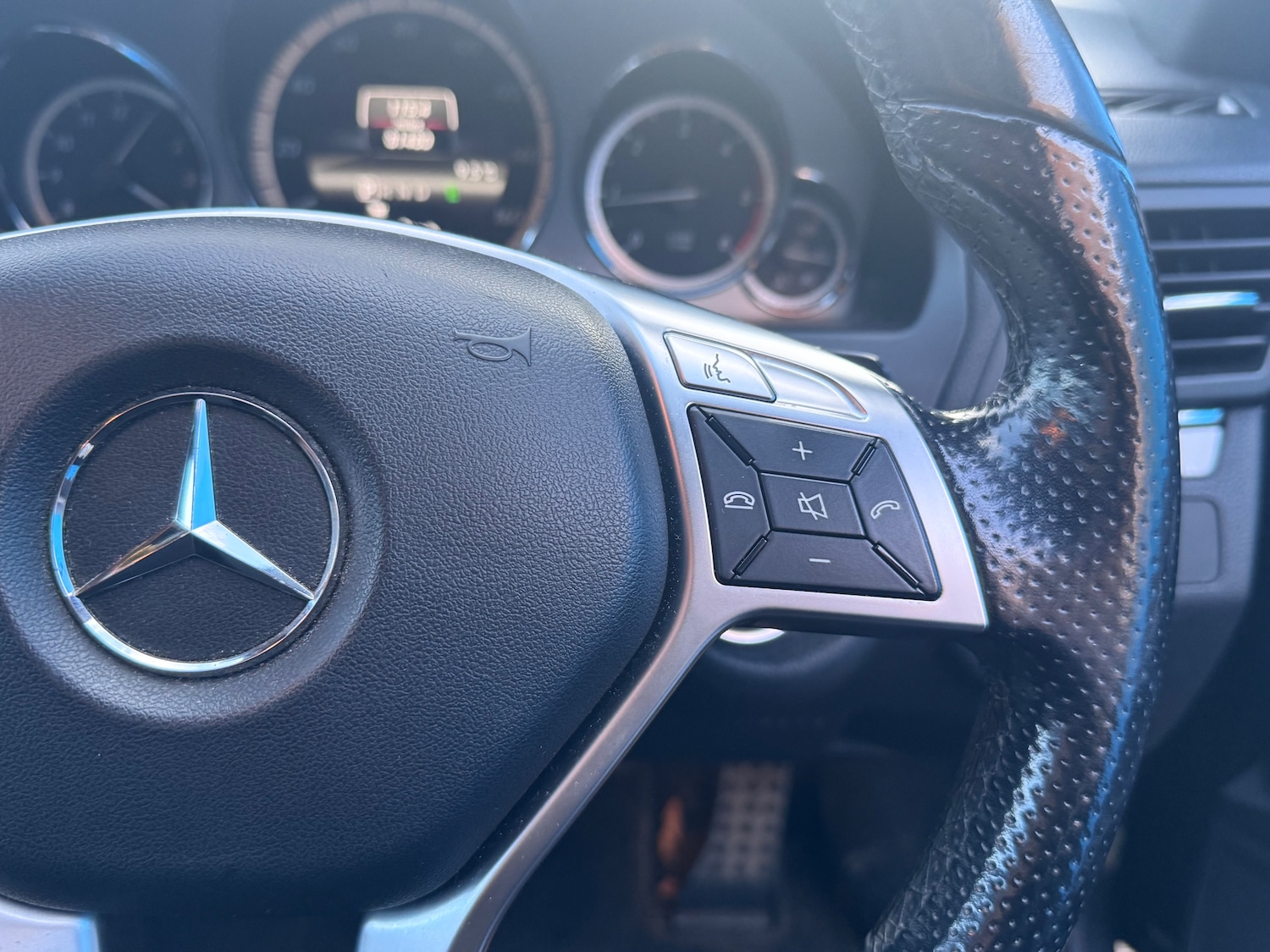 Used Mercedes-Benz E Class 2013 for sale - 77312992: Photo 33