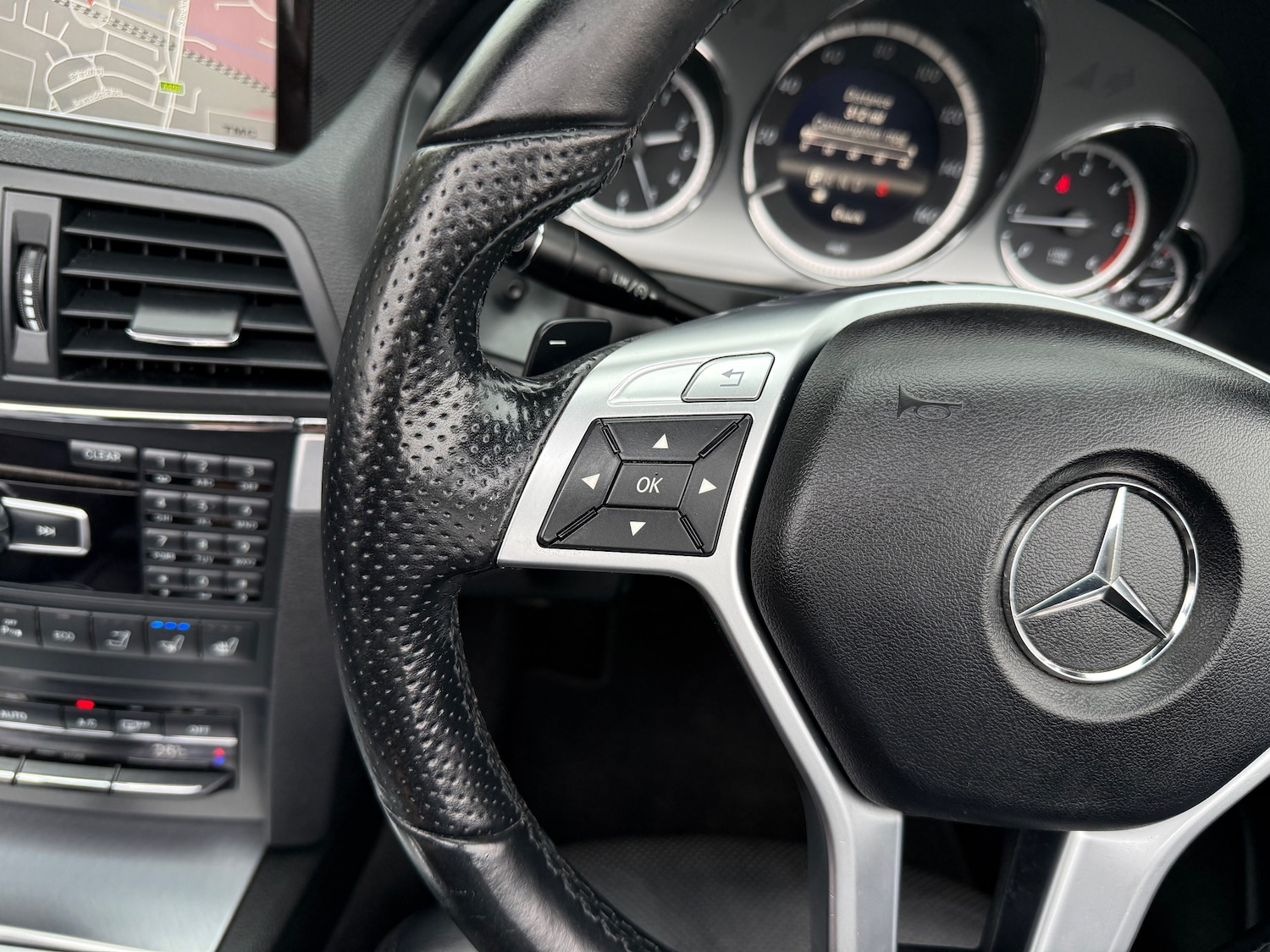 Used Mercedes-Benz E Class 2013 for sale - 77312992: Photo 61