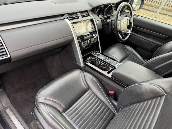 Used Land Rover Discovery 2017 for sale - 76311776: Photo 11