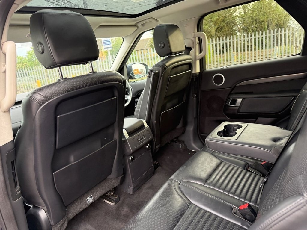 Used Land Rover Discovery 2017 for sale - 76311776: Photo 32