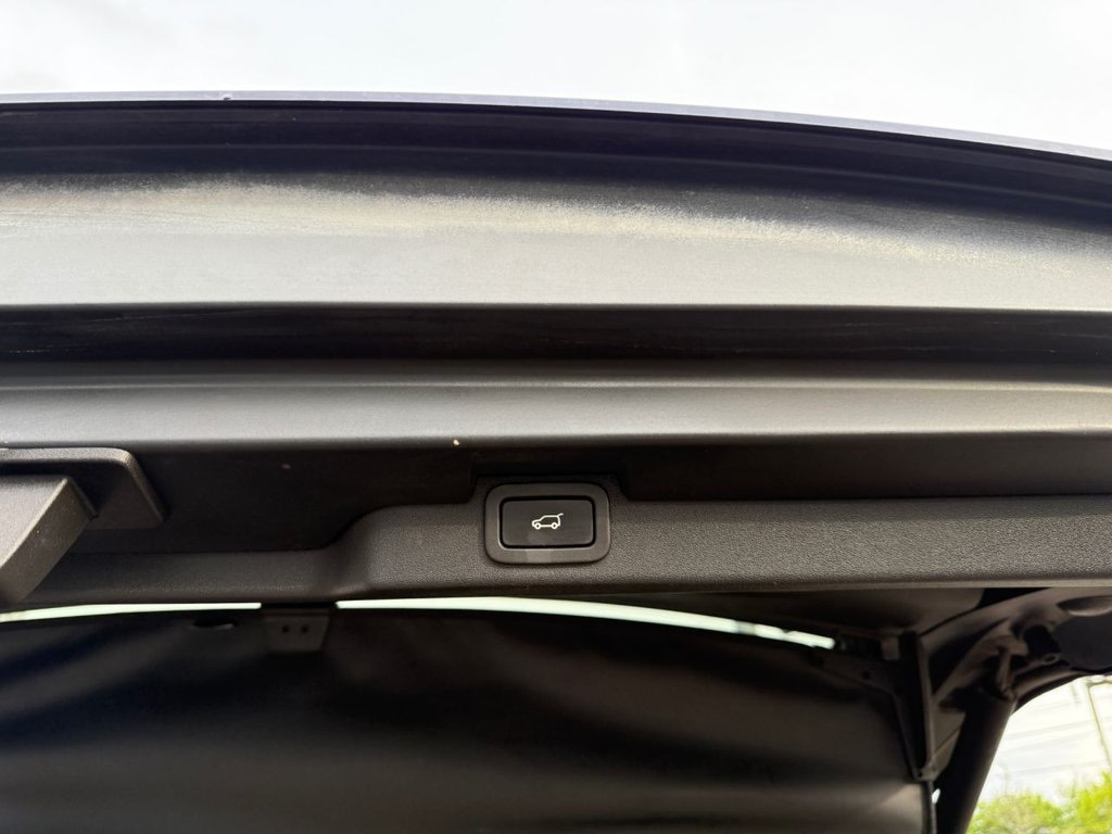 Used Land Rover Discovery 2017 for sale - 76311776: Photo 36