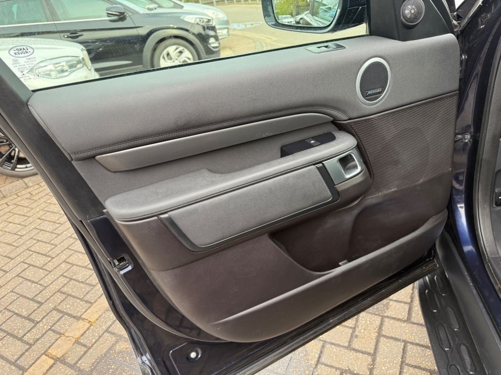 Used Land Rover Discovery 2017 for sale - 76311776: Photo 46