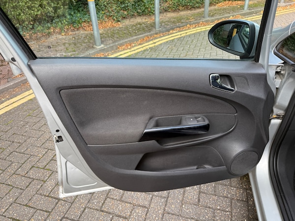 Used Vauxhall Corsa 2013 for sale - 76019461: Photo 25