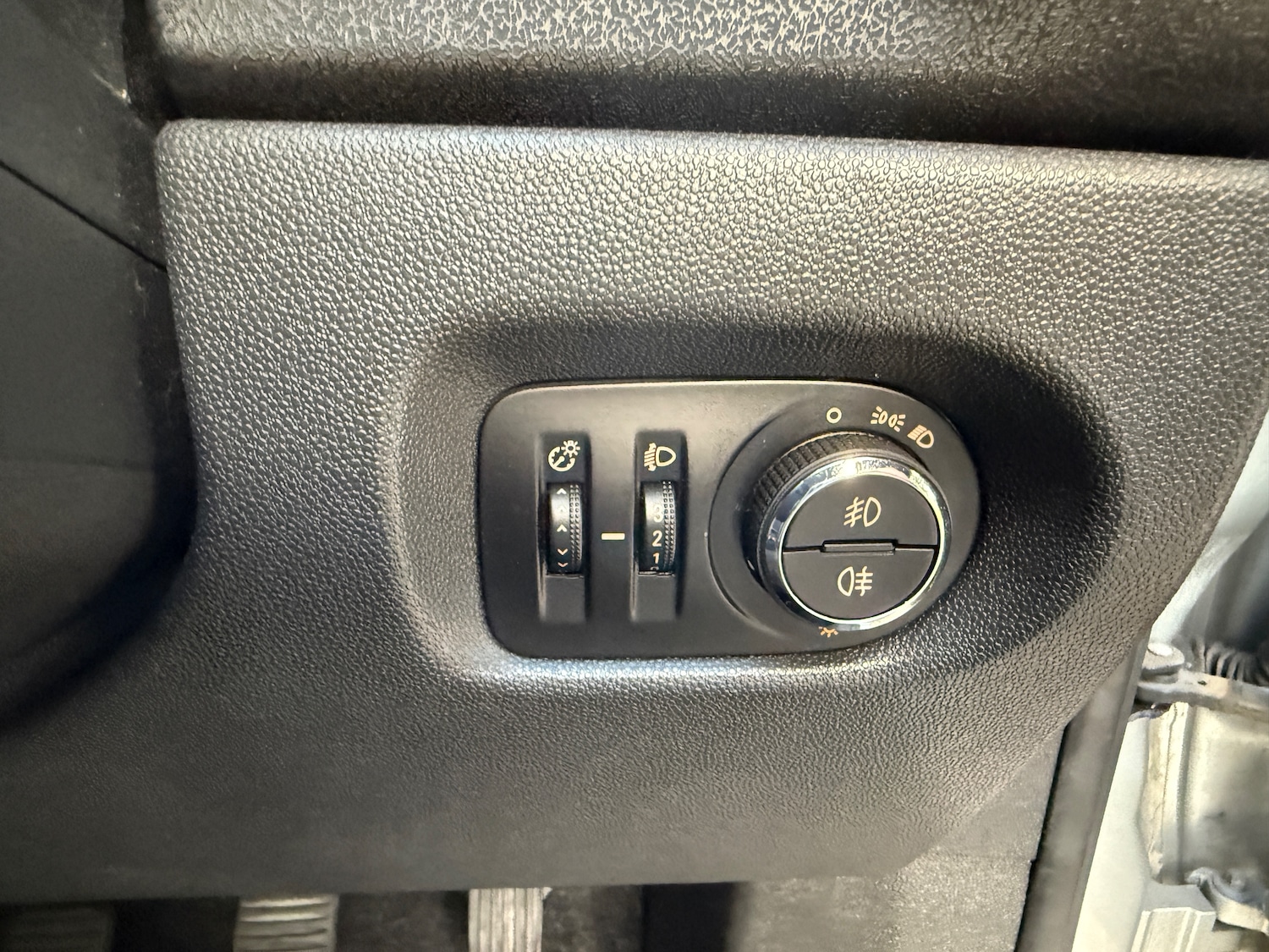 Used Vauxhall Corsa 2013 for sale - 76019461: Photo 33