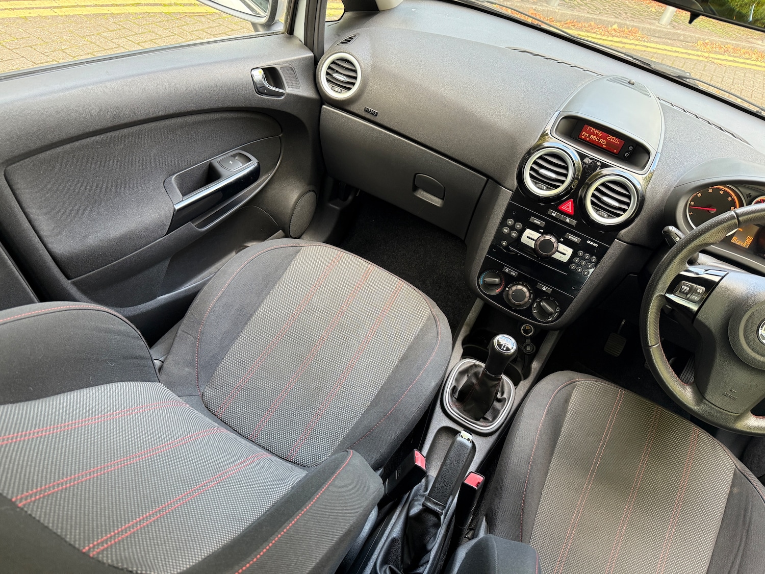 Used Vauxhall Corsa 2013 for sale - 76019461: Photo 9