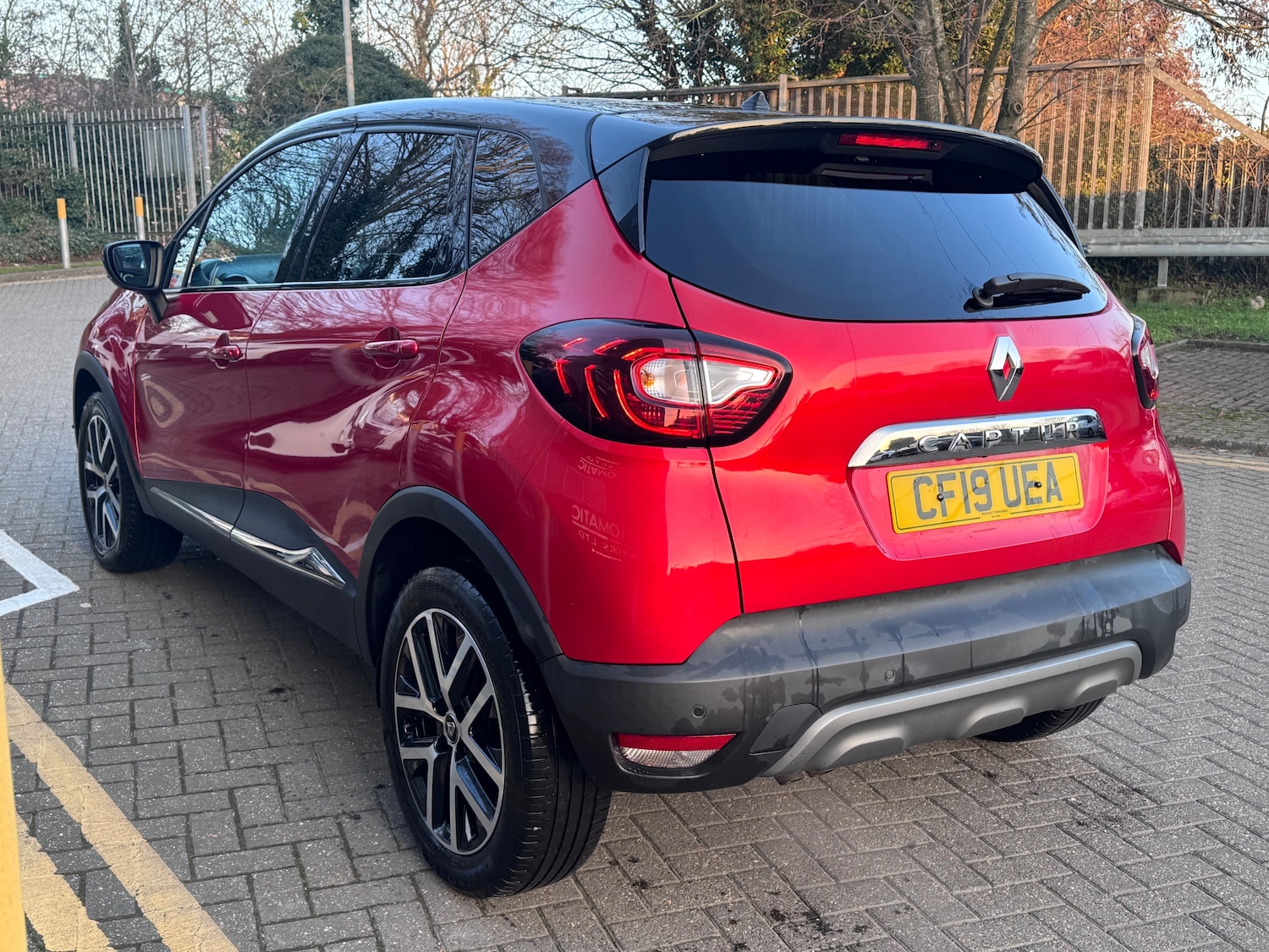 Used Renault Captur 2019 for sale - 77080113: Photo 2