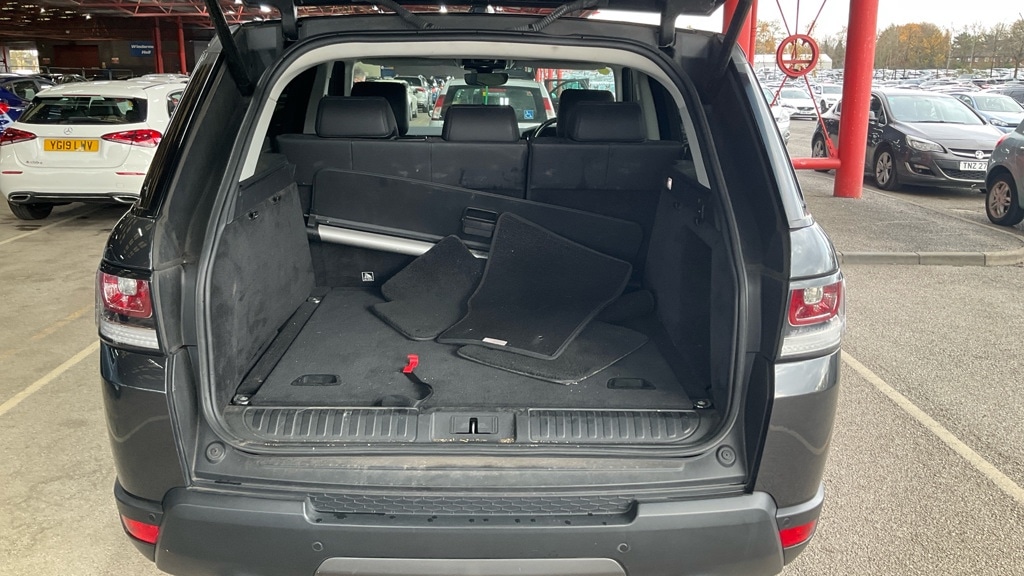 Used Land Rover Range Rover Sport 2017 for sale - 76638004: Photo 10