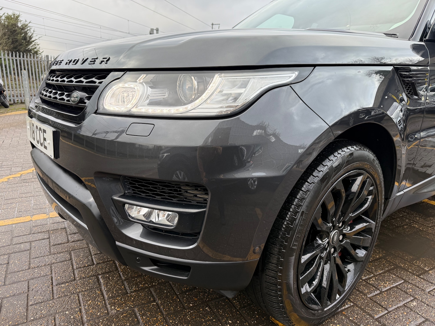 Used Land Rover Range Rover Sport 2017 for sale - 76638004: Photo 13