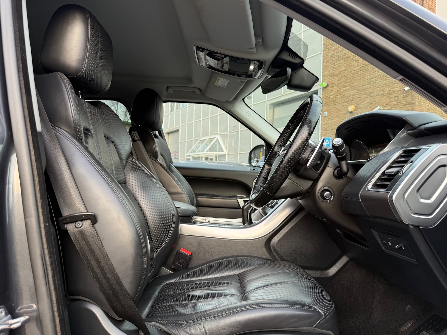 Used Land Rover Range Rover Sport 2017 for sale - 76638004: Photo 24