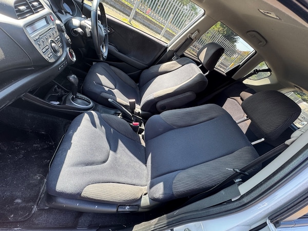Used Honda Jazz 2013 for sale - 75681489: Photo 14