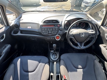 Used Honda Jazz 2013 for sale - 75681489: Photo