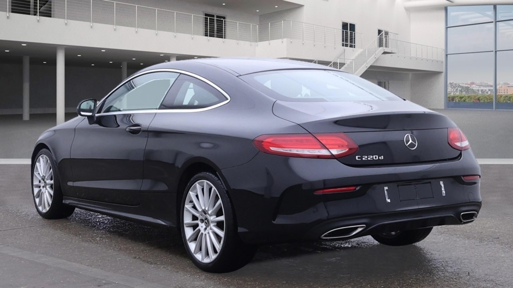 Used Mercedes-Benz C Class 2017 for sale - 76395586: Photo 2