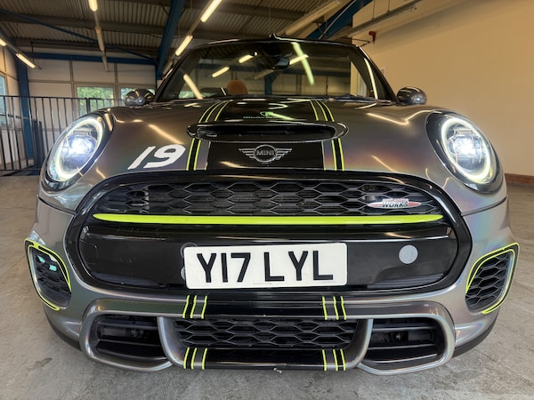 Used MINI Convertible 2018 for sale - 75222837: Photo 13