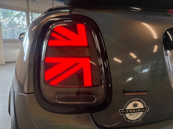Used MINI Convertible 2018 for sale - 75222837: Photo 24