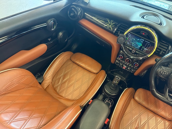 Used MINI Convertible 2018 for sale - 75222837: Photo 31