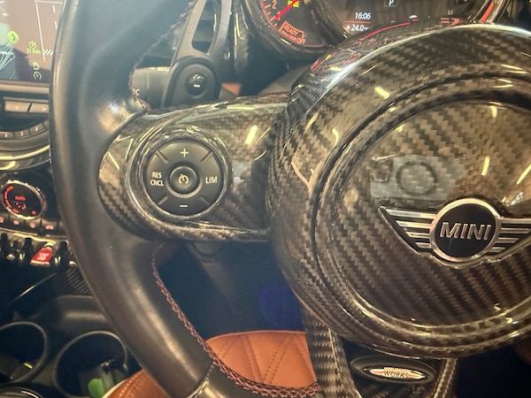 Used MINI Convertible 2018 for sale - 75222837: Photo 38