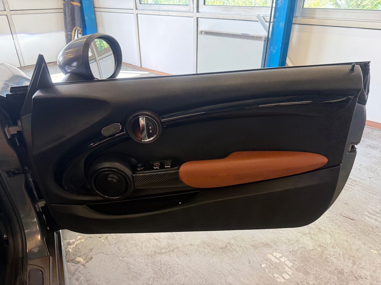 Used MINI Convertible 2018 for sale - 75222837: Photo 63