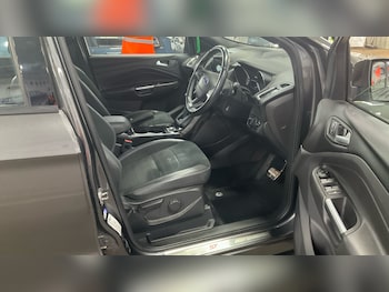Used Ford Kuga 2017 for sale - 79099368: Photo