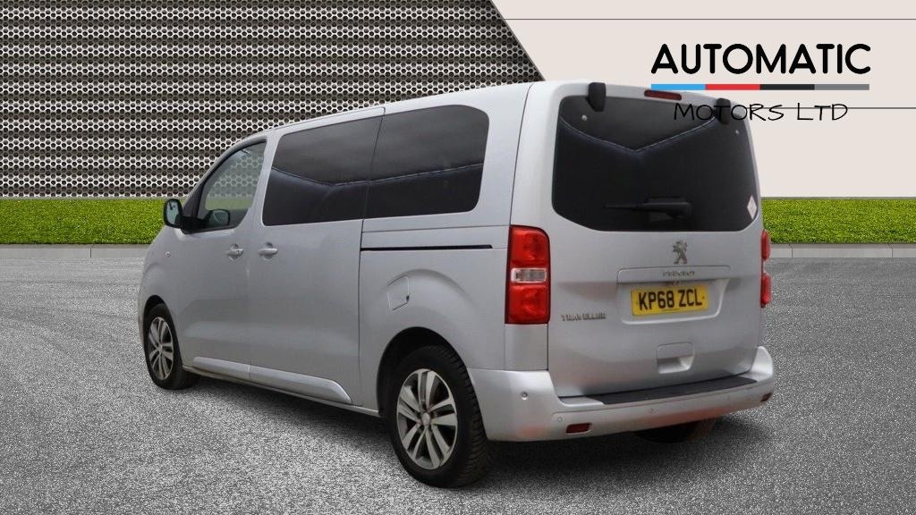 Used Peugeot Traveller 2018 for sale - 76937653: Photo 2