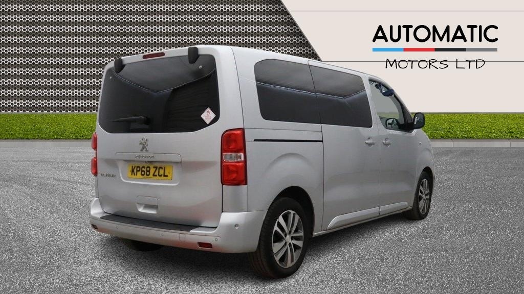 Used Peugeot Traveller 2018 for sale - 76937653: Photo 5