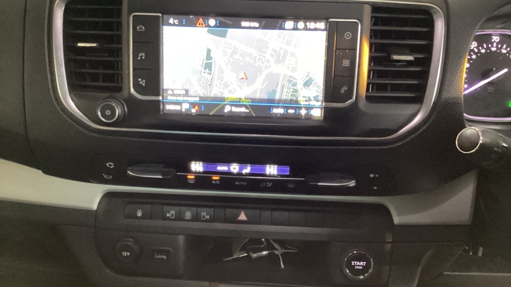 Used Peugeot Traveller 2018 for sale - 76937653: Photo 6