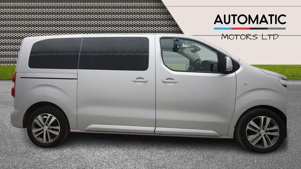Used Peugeot Traveller 2018 for sale - 76937653: Photo 9