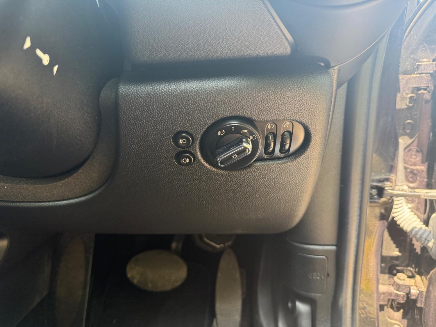 Vehicle 28