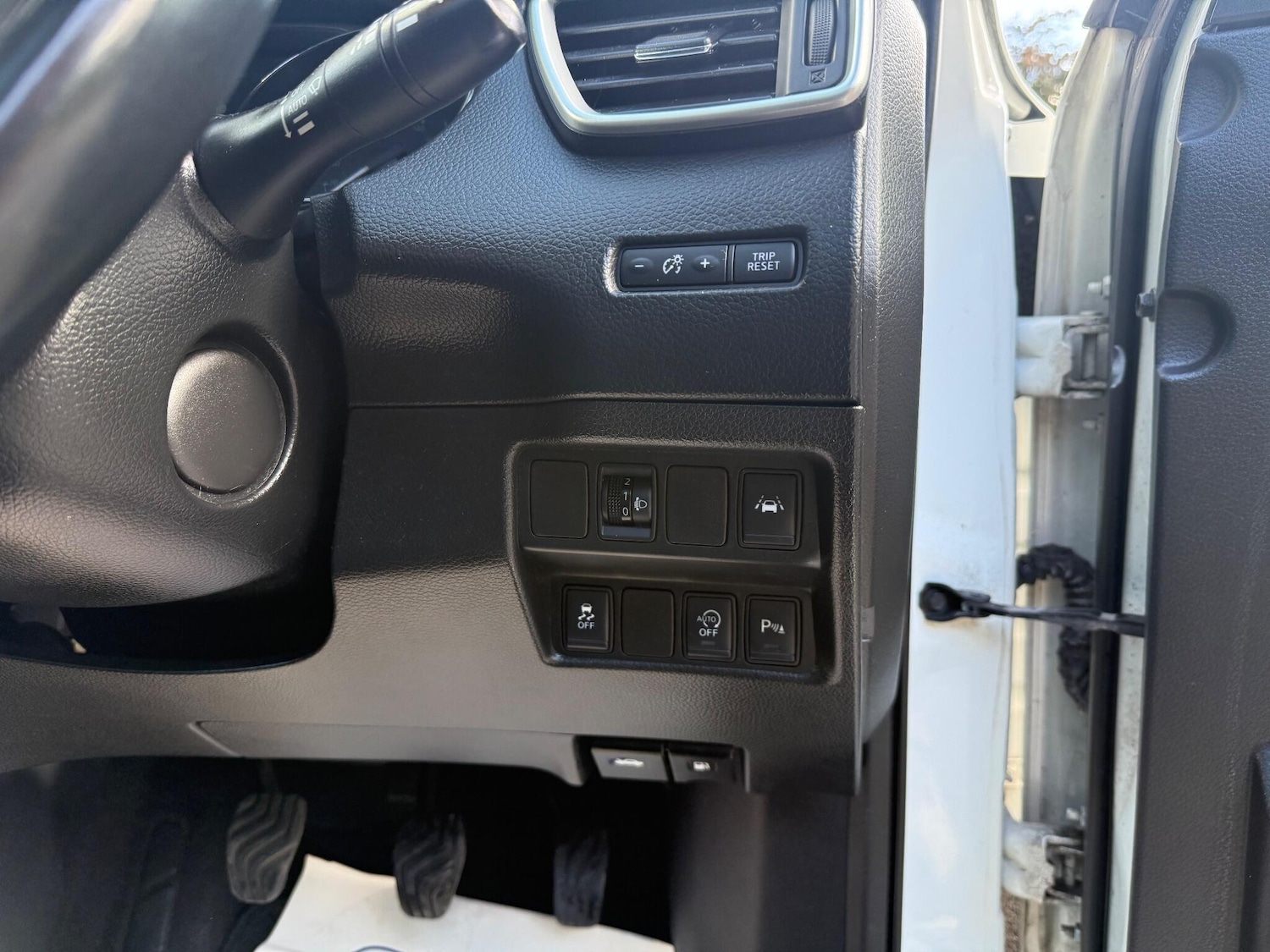 Vehicle 28