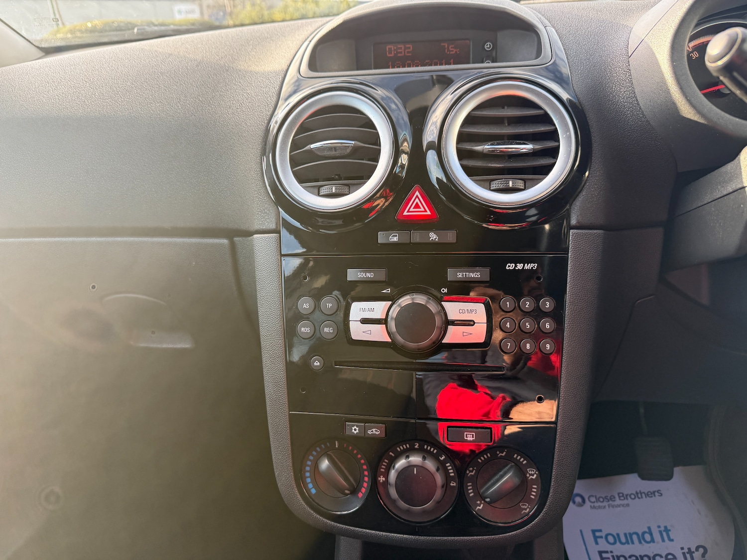 Used Vauxhall Corsa 2011 for sale - 76922687: Photo 18