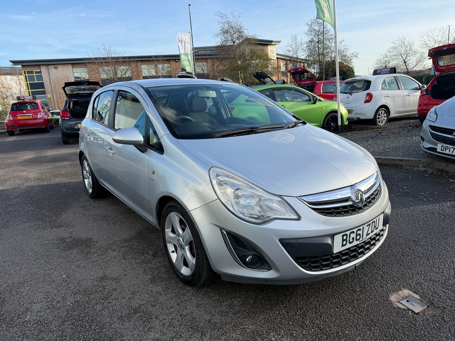 Used Vauxhall Corsa 2011 for sale - 76922687: Photo 3