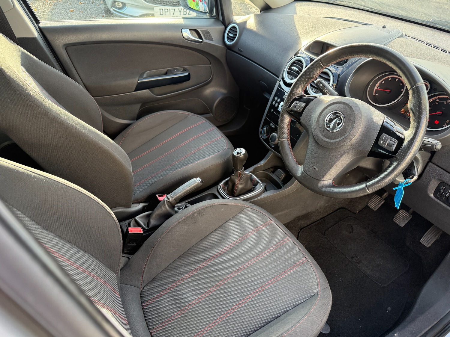 Used Vauxhall Corsa 2011 for sale - 76922687: Photo 9