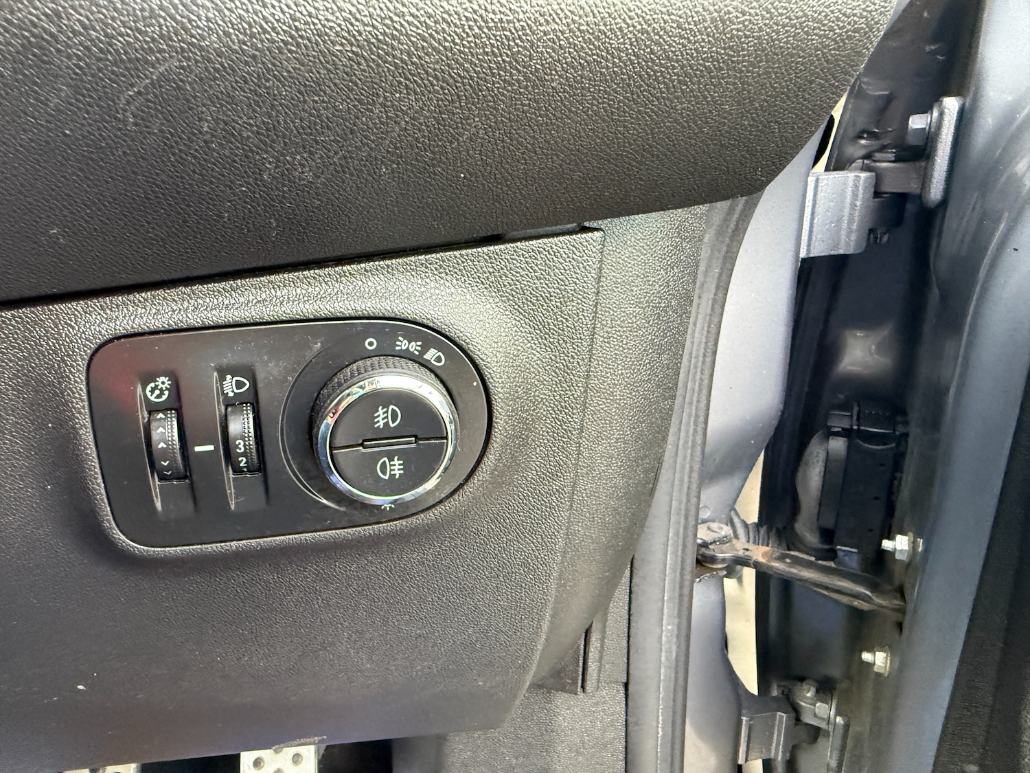 Used Vauxhall Corsa 2015 for sale - 76896402: Photo 18