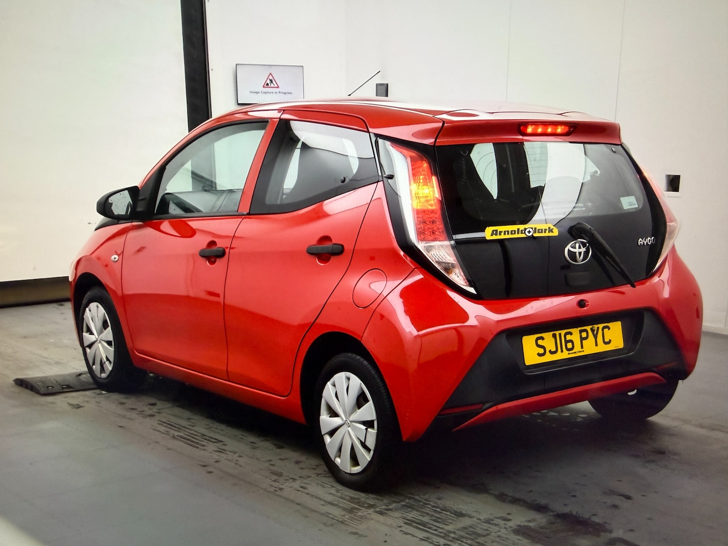 Used Toyota AYGO 2016 for sale - 77546148: Photo 2
