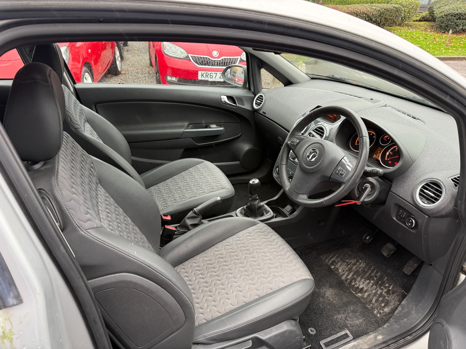 Used Vauxhall Corsa 2012 for sale - 76542233: Photo 5