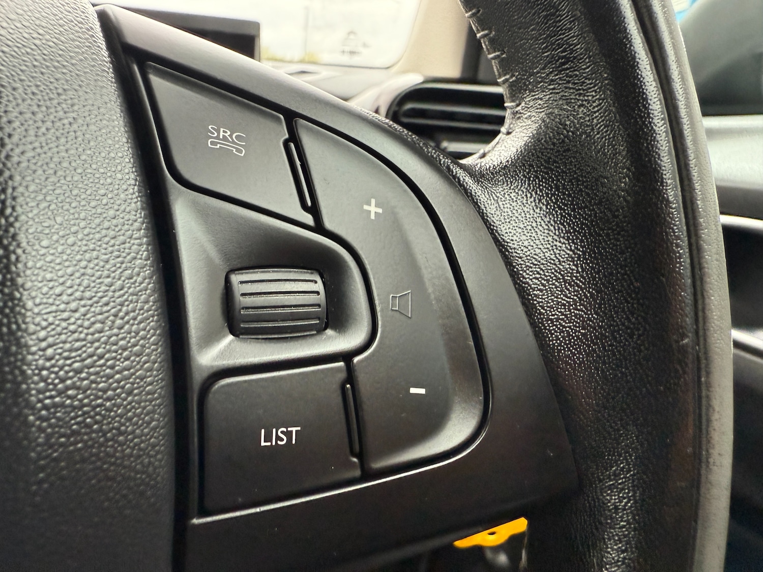 Used Citroen C4 Cactus 2015 for sale - 76093576: Photo 17