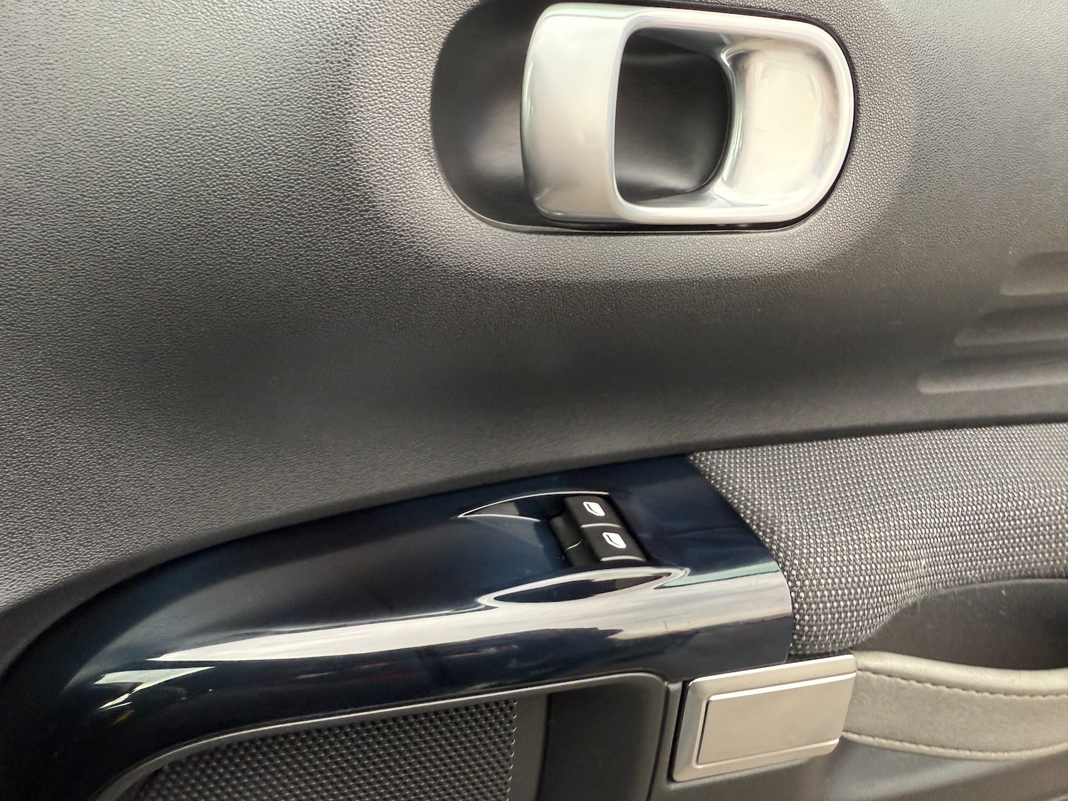 Used Citroen C4 Cactus 2015 for sale - 76093576: Photo 21