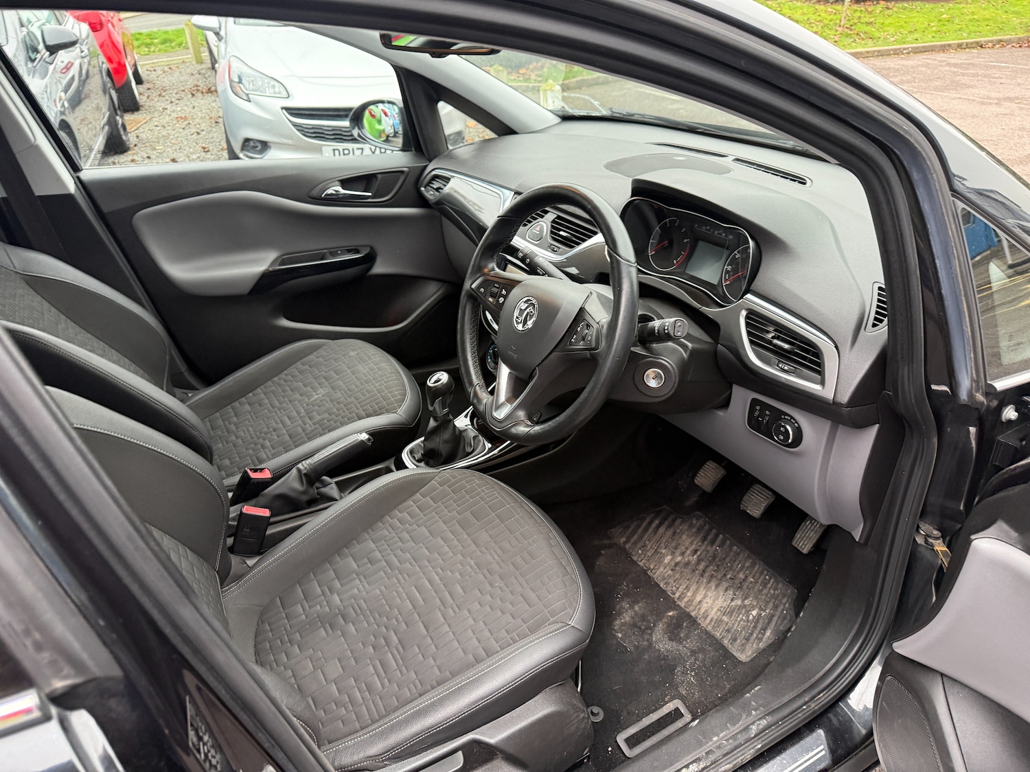 Used Vauxhall Corsa 2015 for sale - 77033576: Photo 5