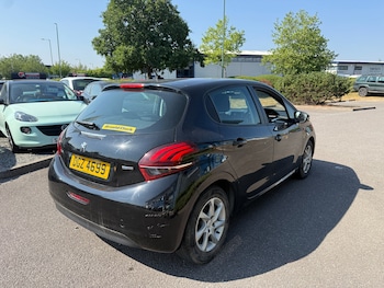 Used Peugeot 208 2016 for sale - 79179778: Photo