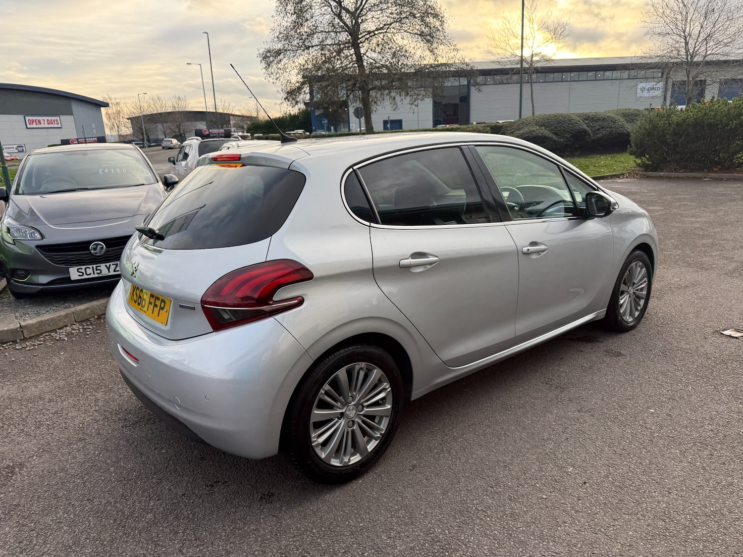 Used Peugeot 208 2016 for sale - 76896401: Photo 6