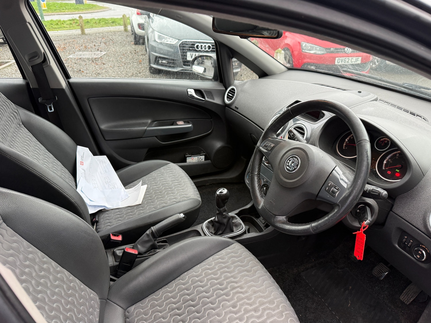 Used Vauxhall Corsa 2011 for sale - 77287405: Photo 3