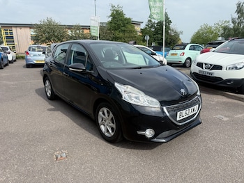 Used Peugeot 208 2014 for sale - 78739460: Photo
