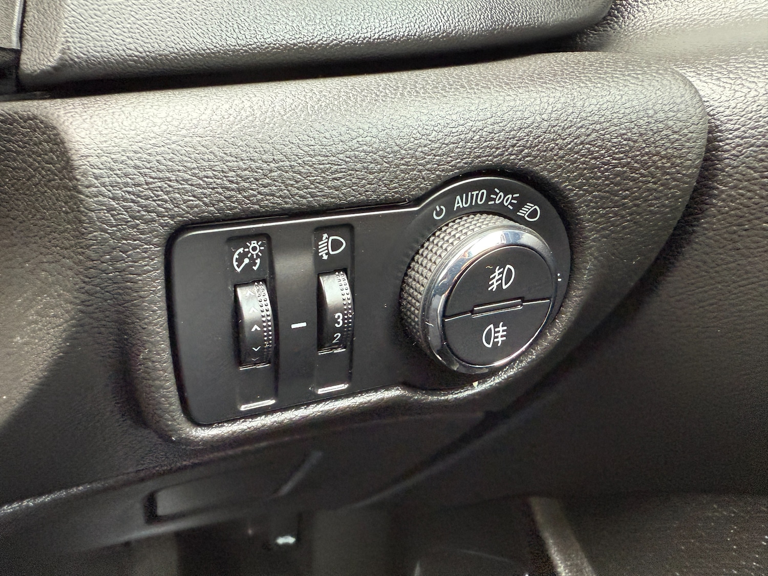 Used Vauxhall Astra 2014 for sale - 75982912: Photo 16