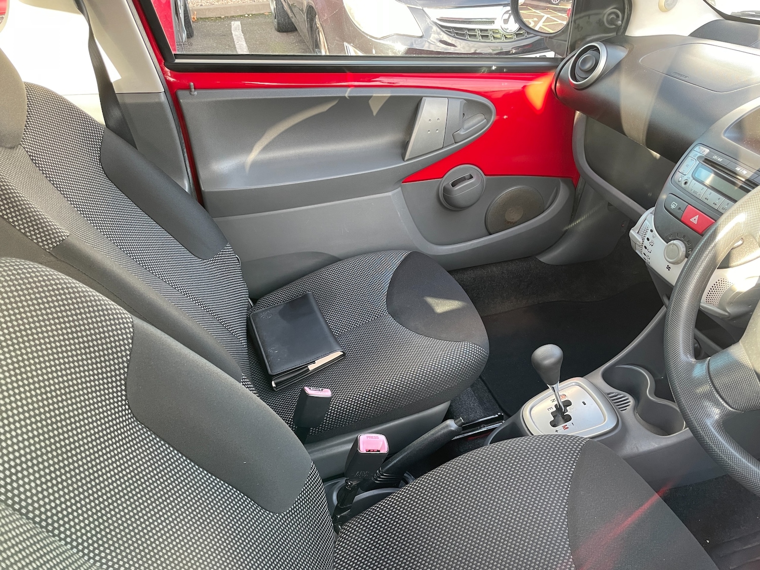 Used Toyota AYGO 2009 for sale - 76416503: Photo 2