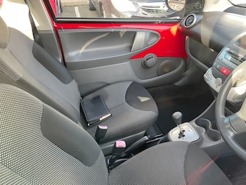 Used Toyota AYGO 2009 for sale - 76416503: Photo