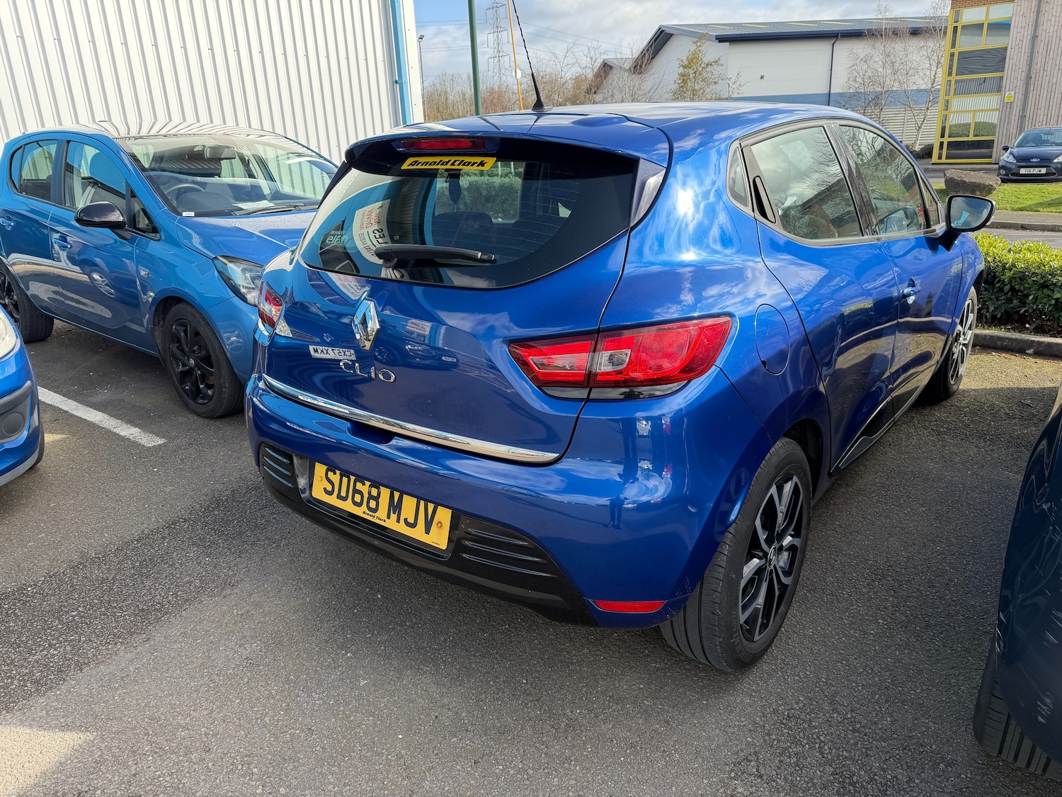 Used Renault Clio for sale - 77872272: Photo 2