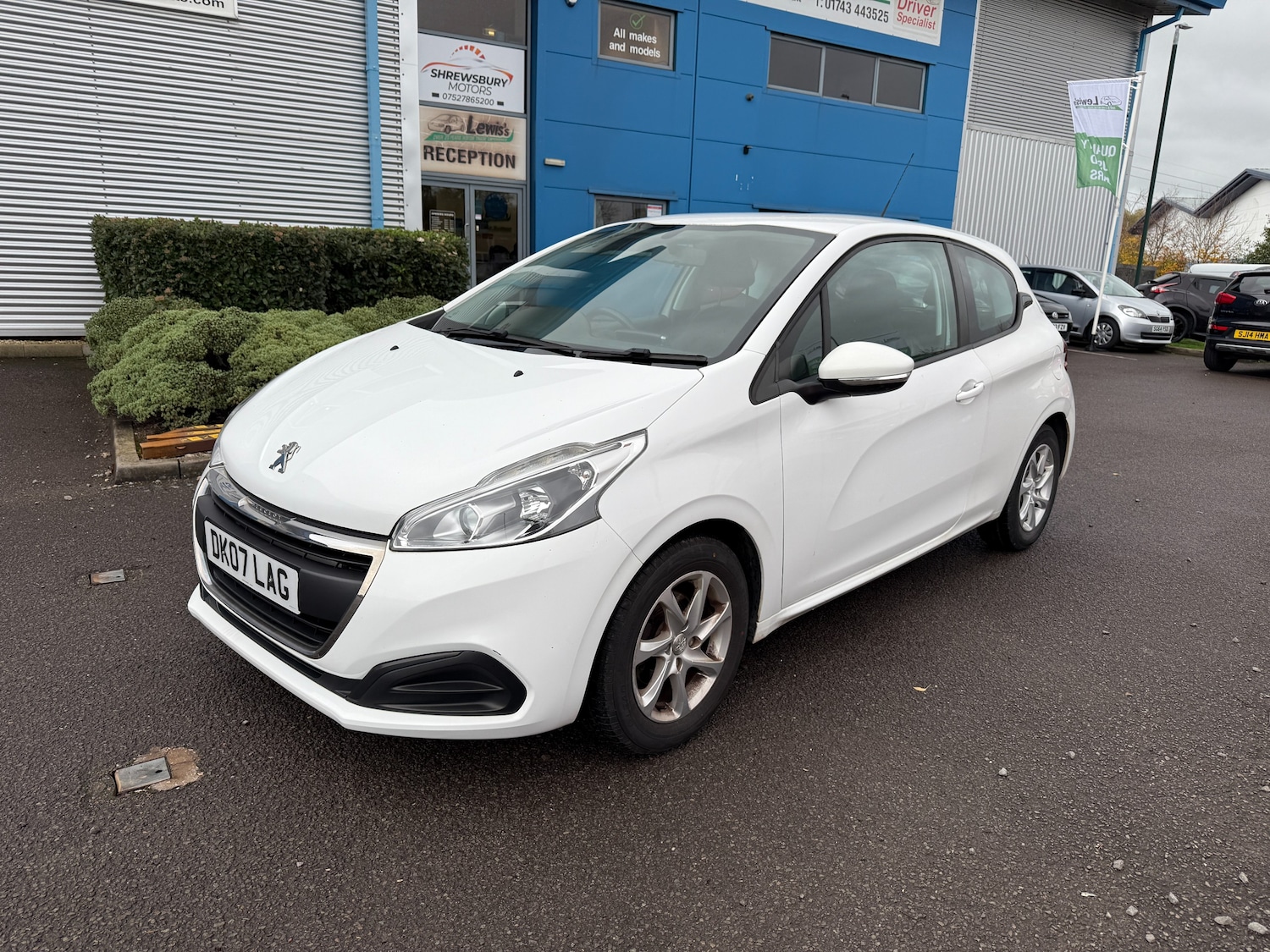 Used Peugeot 208 2016 for sale - 76542240: Photo 1