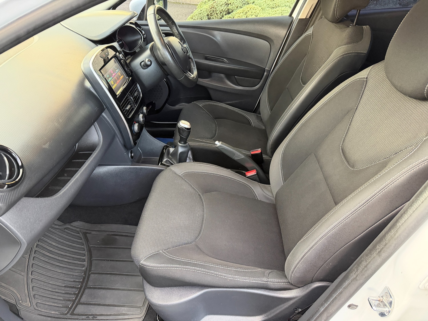 Used Renault Clio 2017 for sale - 77006495: Photo 17