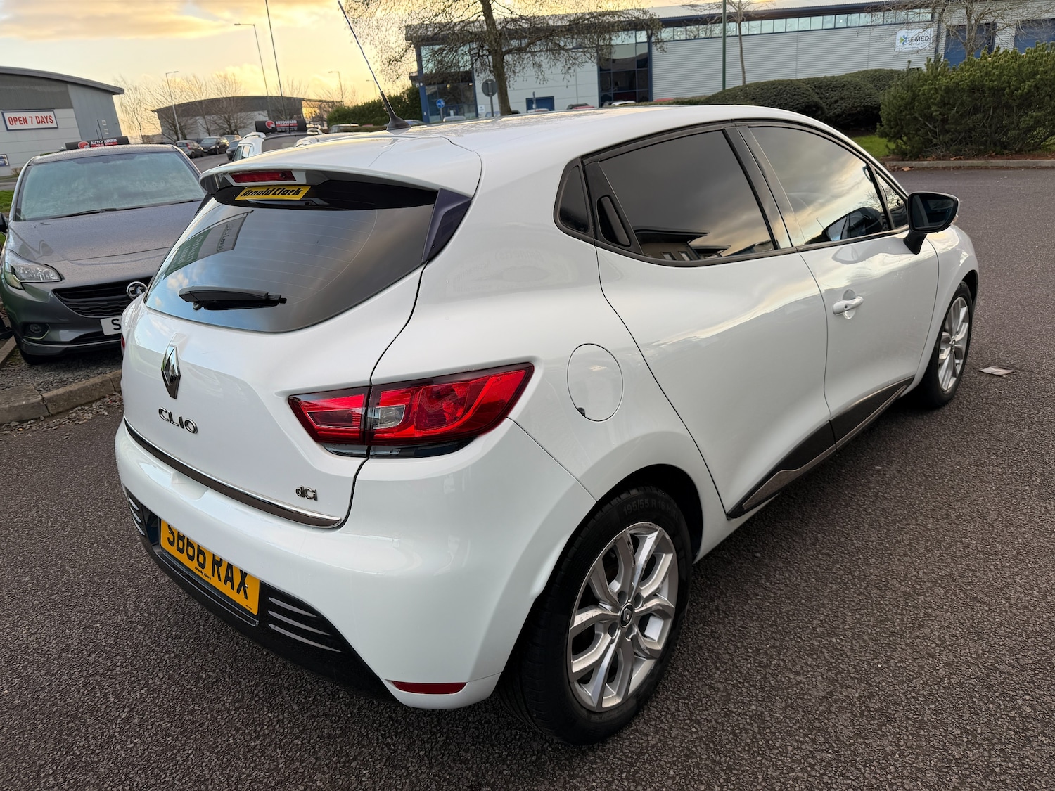 Used Renault Clio 2017 for sale - 77006495: Photo 5