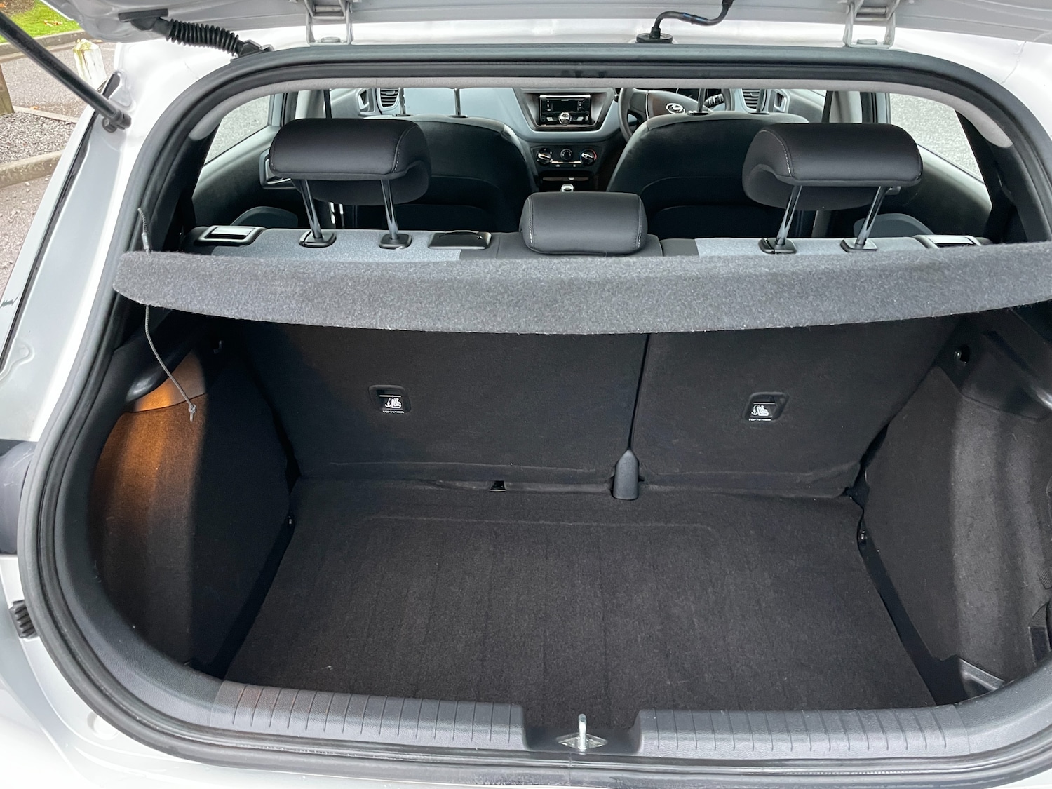 Used Hyundai i20 2015 for sale - 76077137: Photo 11