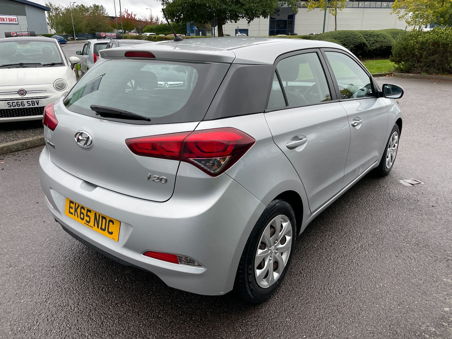 Used Hyundai i20 2015 for sale - 76077137: Photo 5